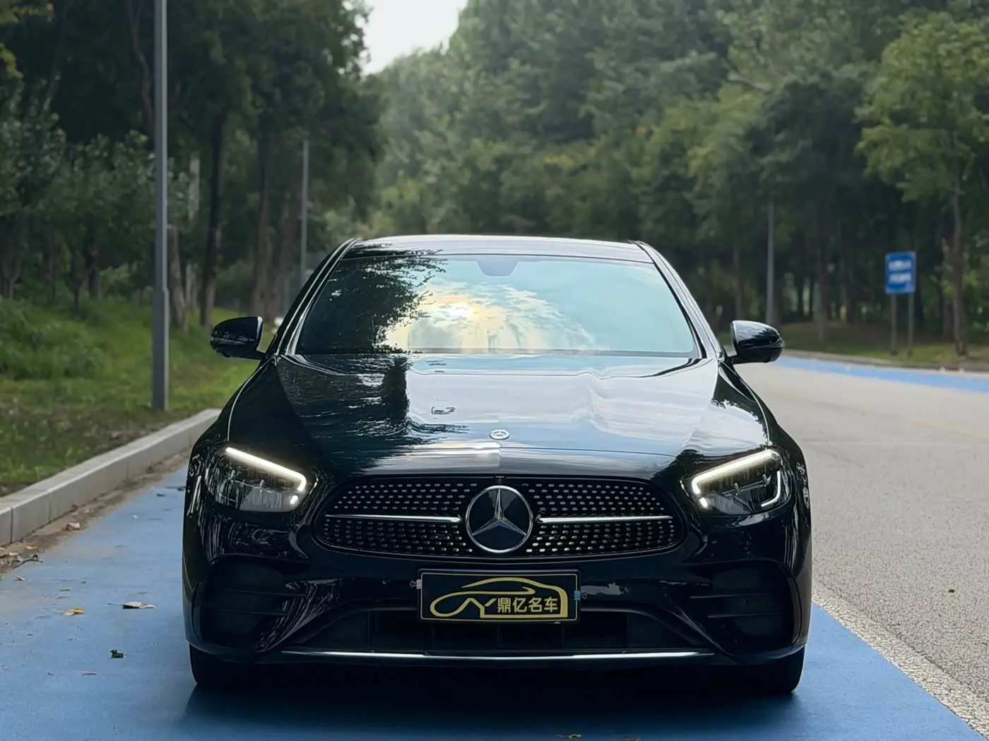 Mercedes-Benz E-Class 2021 — Фото 2/17
