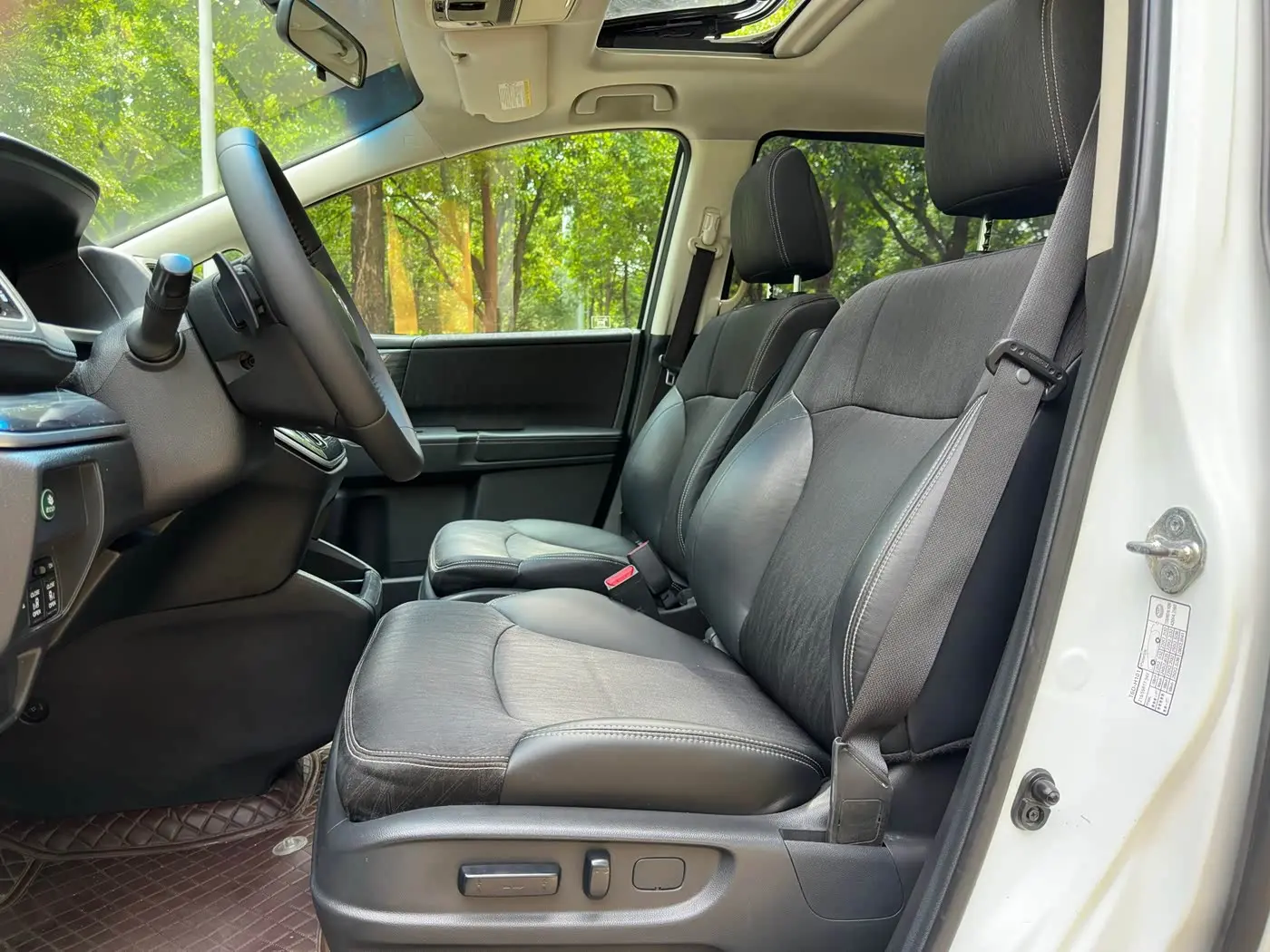 Honda Odyssey 2016 — Фото 10/20