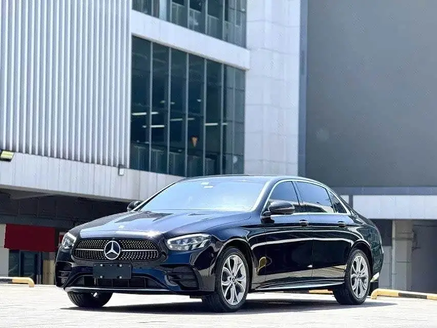 Mercedes-Benz E-Class 2023 — Şəkil 1/18