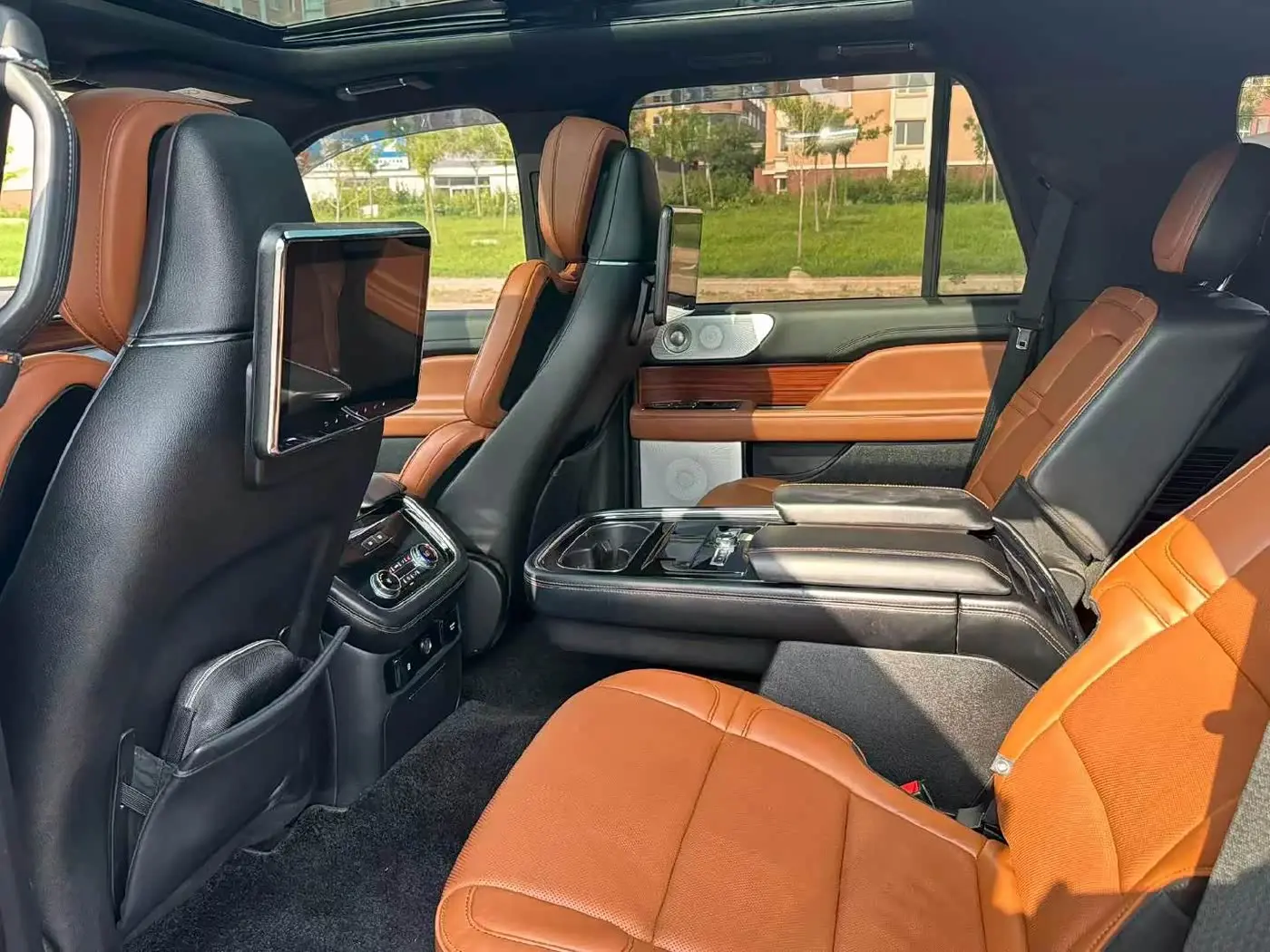 Lincoln Navigator 2018 — Фото 6/9
