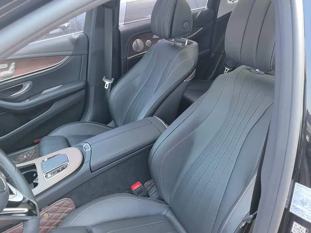 Mercedes-Benz E-Class 2022 — Фото 10/17