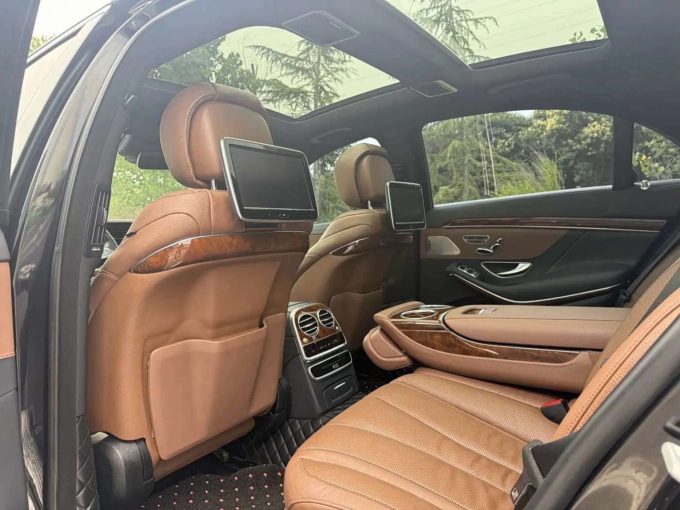 Mercedes-Benz S-Class 2016 — Фото 8/16