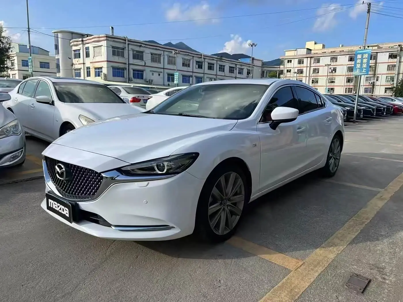 Mazda Atenza 2020 — Photo 1/8