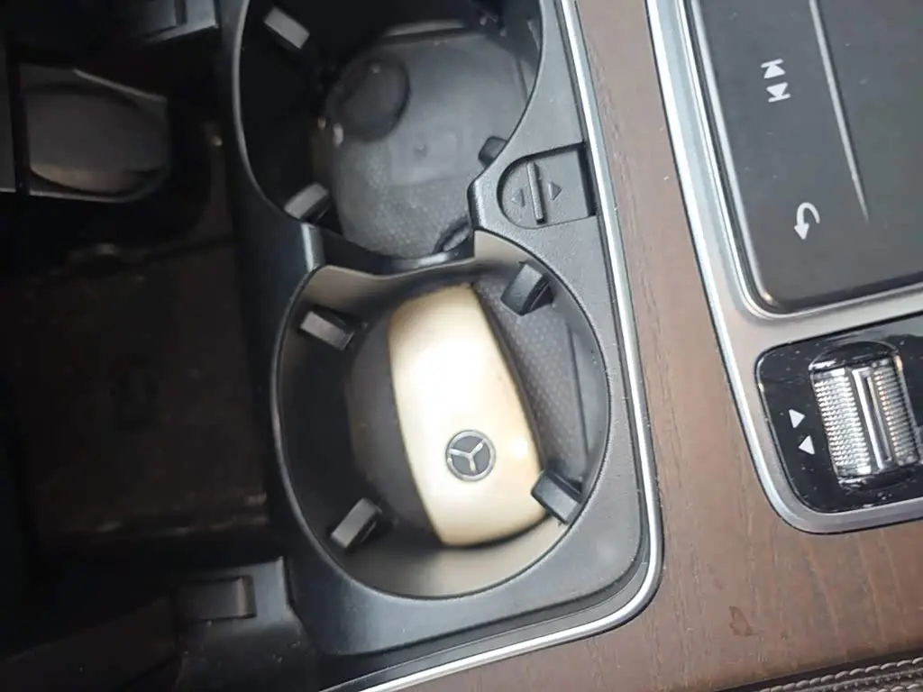 Mercedes-Benz GLC 2020 — Photo 9/20