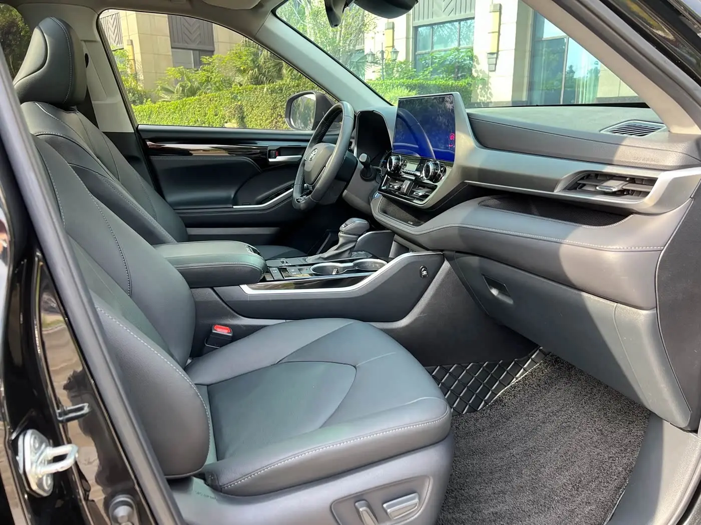 Toyota Highlander 2022 — Şəkil 9/11