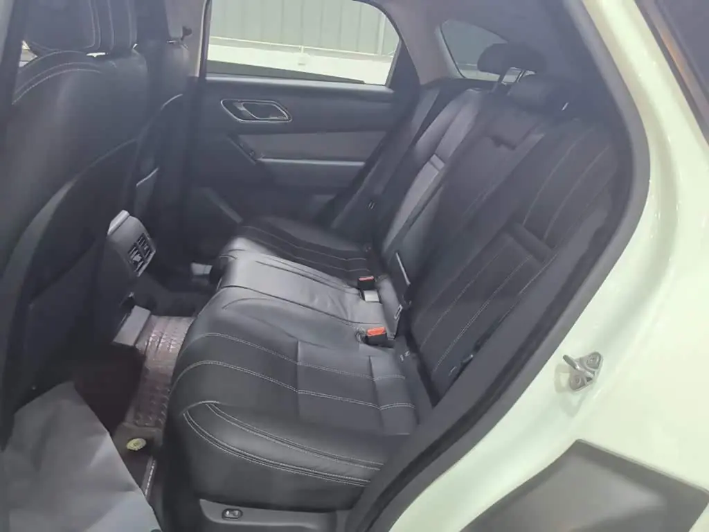 Land Rover Range Rover Velar 2018 — Photo 17/20