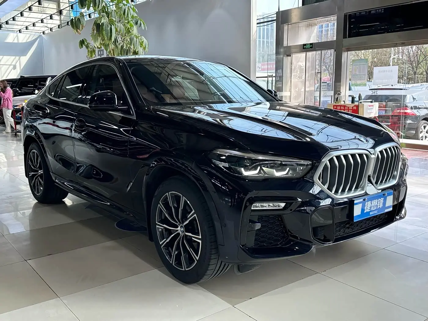 BMW X6 2021 — Şəkil 3/15