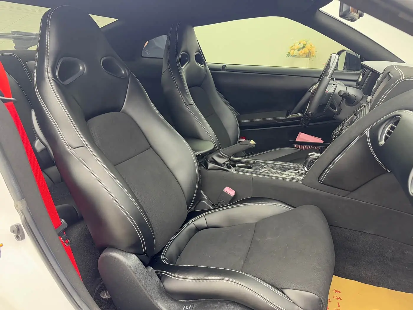 Nissan GT-R 2010 — Photo 16/19