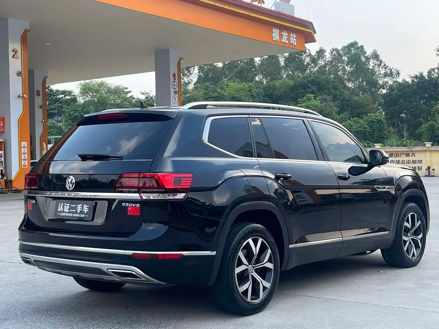 Volkswagen Teramont 2018 — ფოტო 6/20