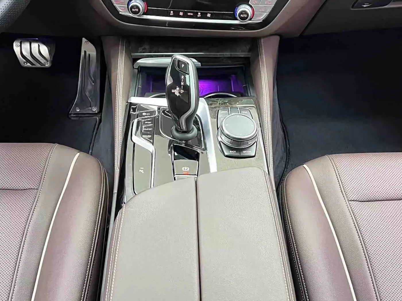 BMW 5 Series 2024 — Photo 19/20