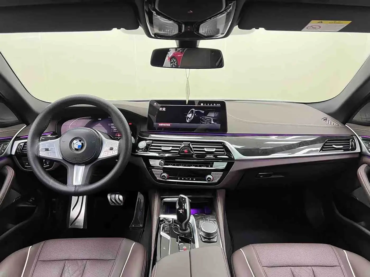 BMW 5 Series 2024 — Photo 16/20