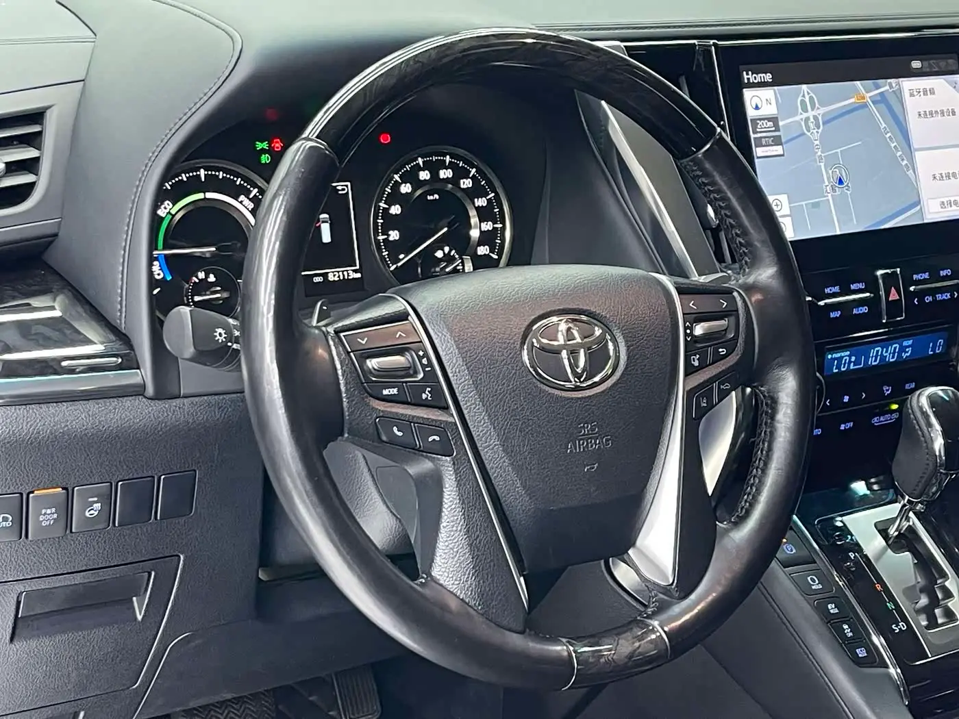 Toyota Vellfire 2022 — Photo 4/20