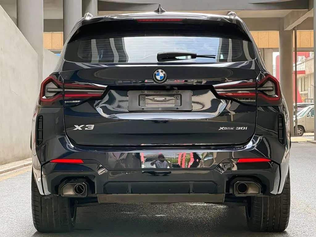 BMW X3 2022 — Photo 4/17