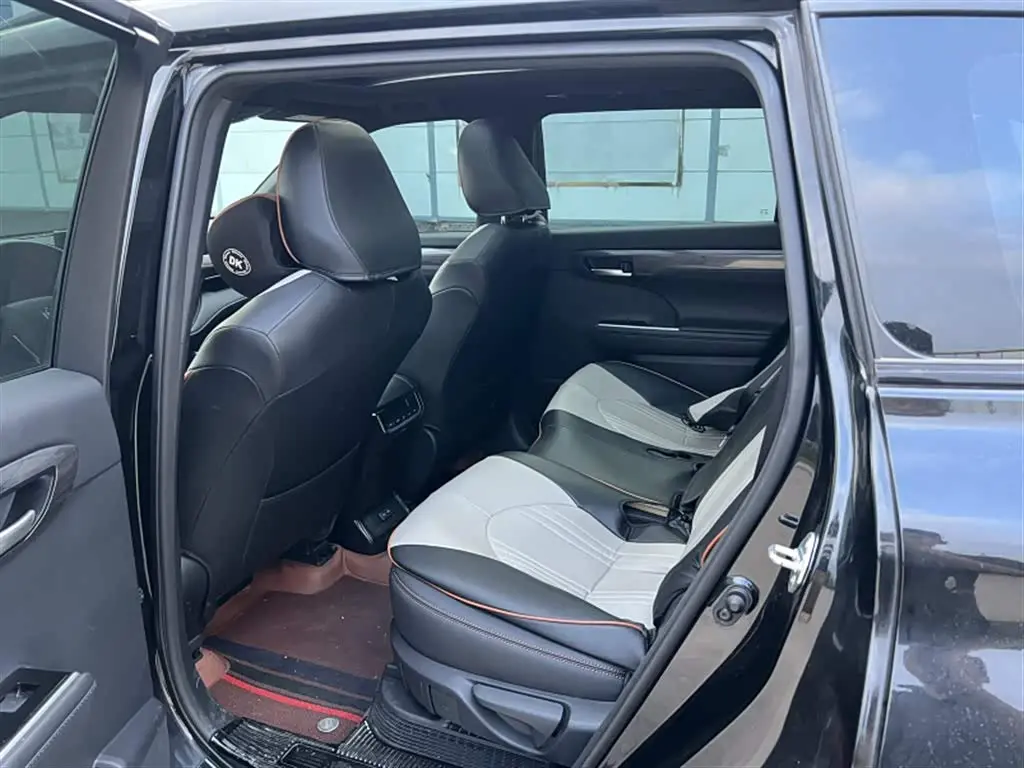 Toyota Crown Kluger 2024 — Şəkil 5/9