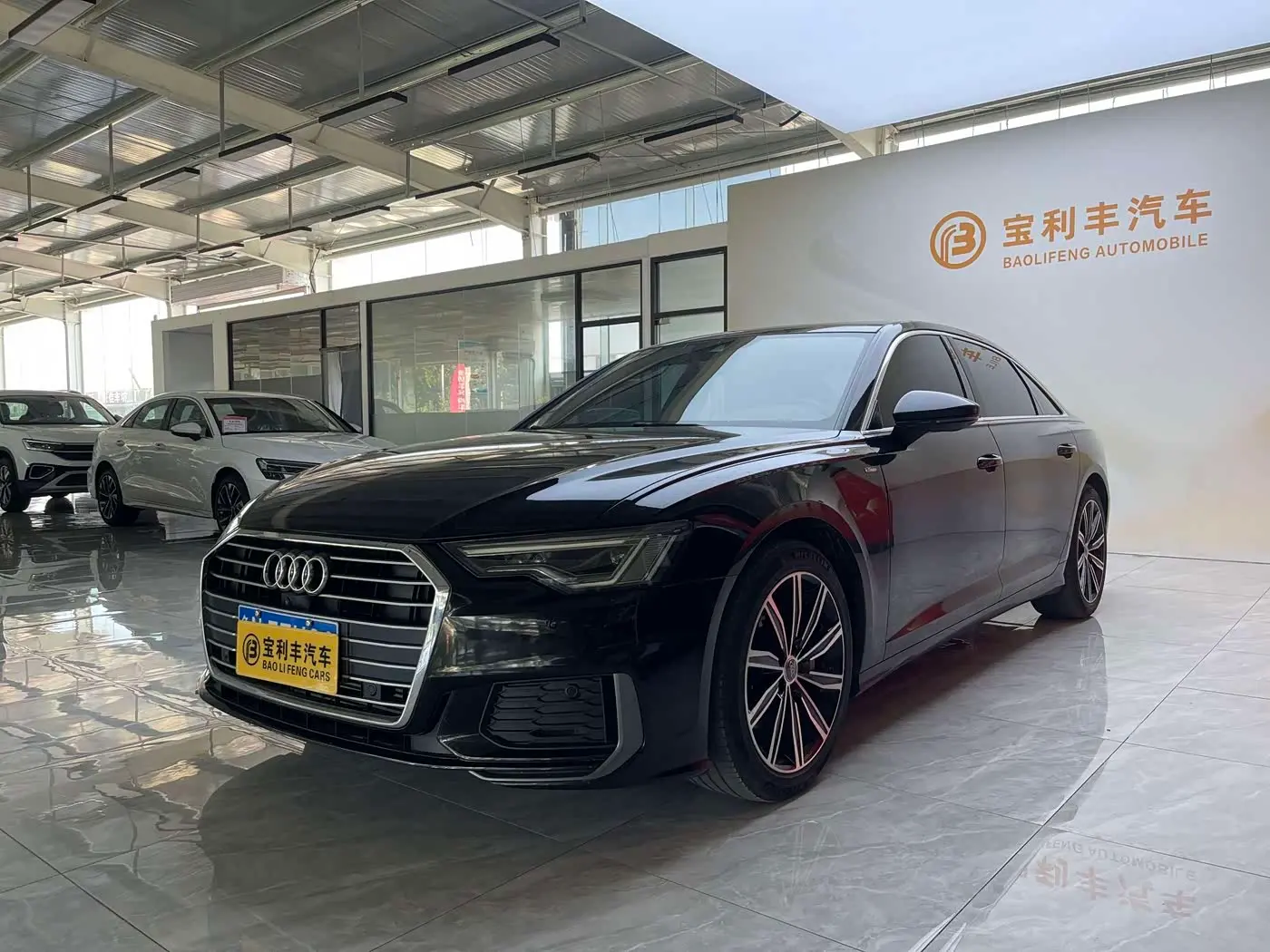 Audi A6L 2020 — Photo 1/20
