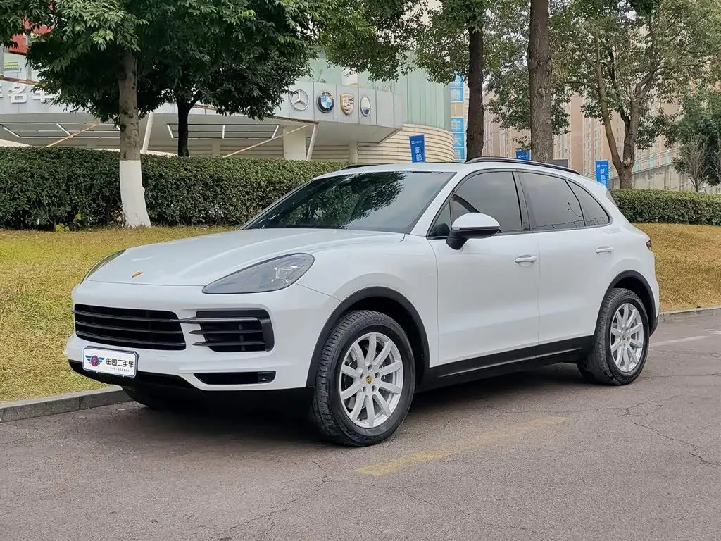 Porsche Cayenne 2019 — Фото 1/11
