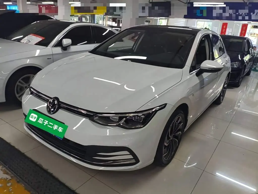 Volkswagen Golf 2022 — Photo 2/20