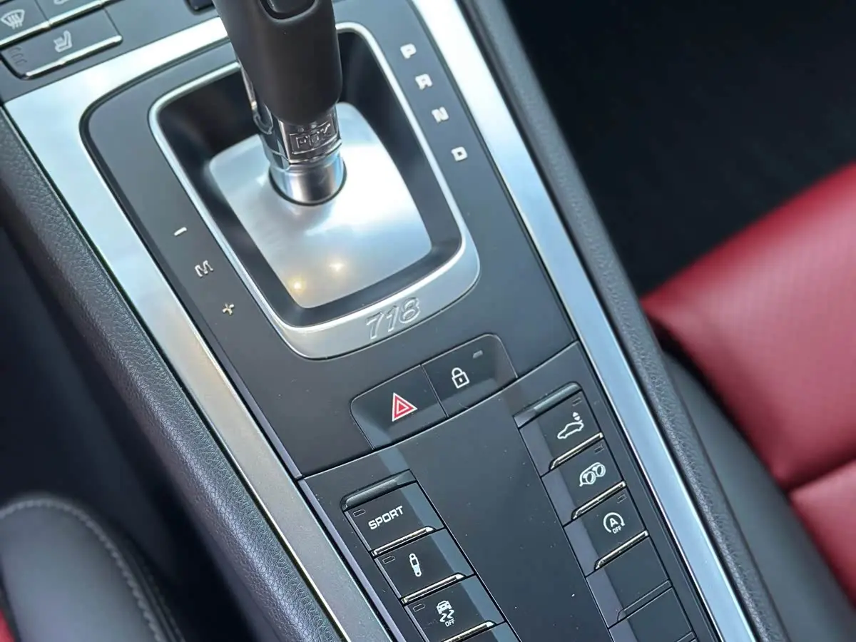 Porsche 718 2021 — Photo 8/13