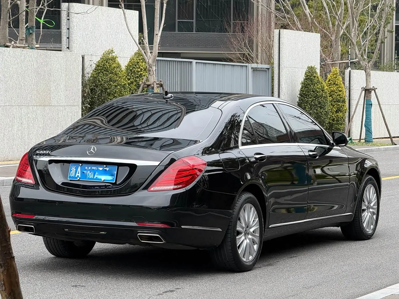 Mercedes-Benz S-Class 2017 — Photo 15/17