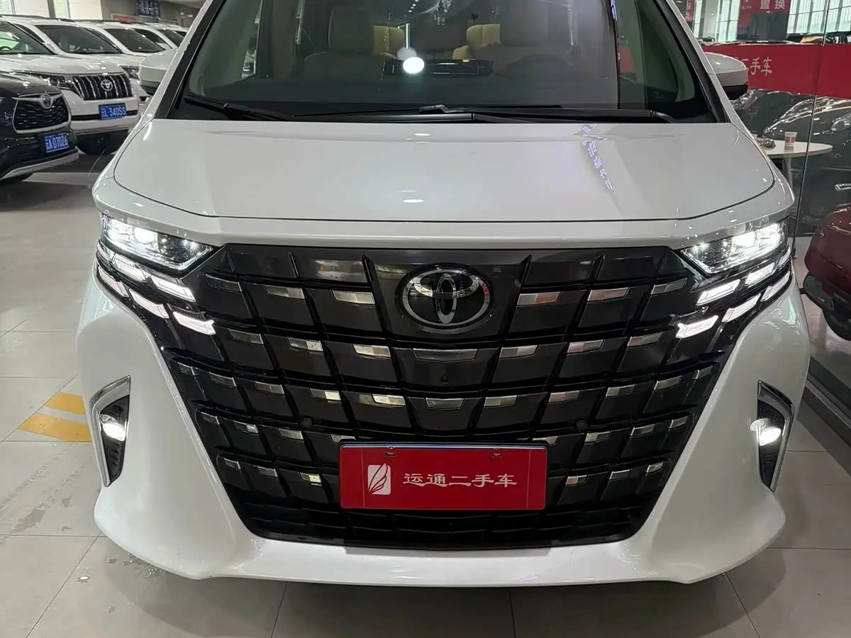 Toyota Alphard 2023 — Şəkil 1/18