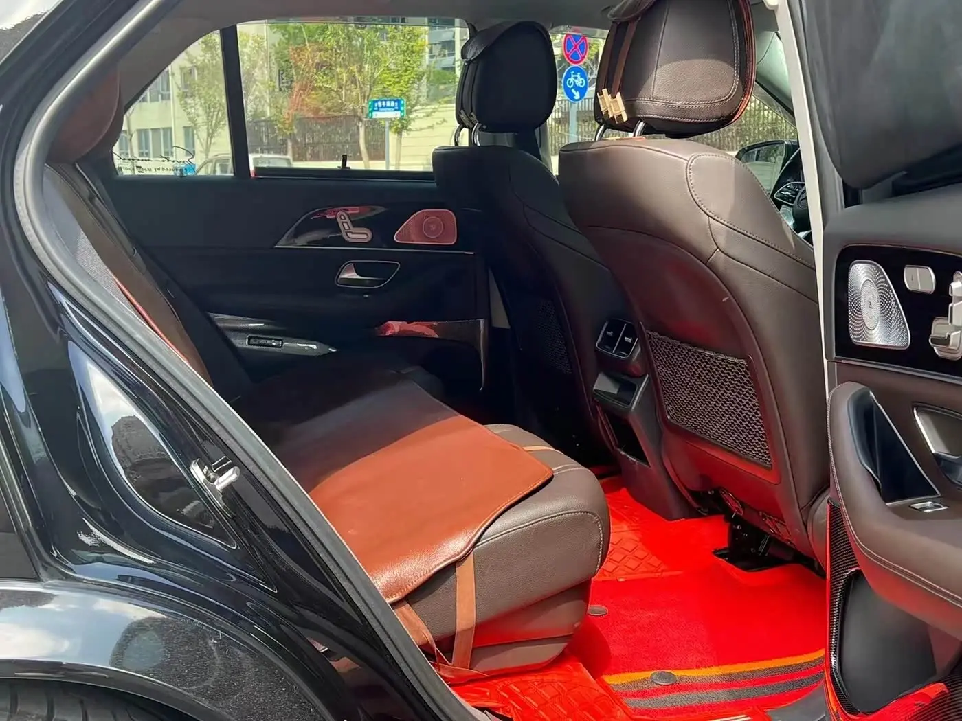 Mercedes-Benz GLE 2020 — Photo 6/9