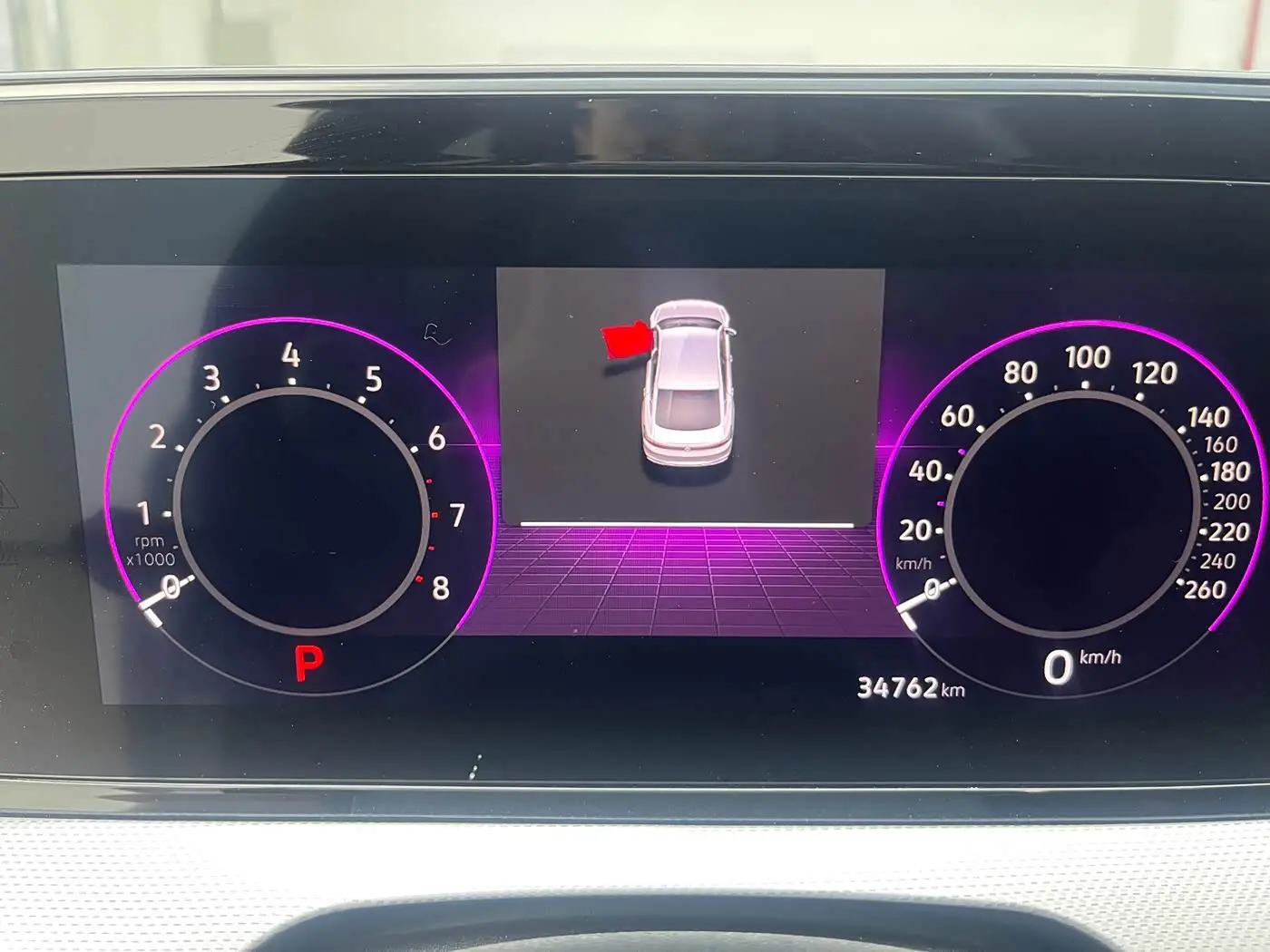 Volkswagen Lamando 2023 — Photo 8/12