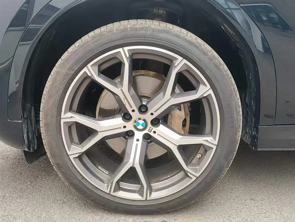 BMW X6 2025 — Photo 18/18