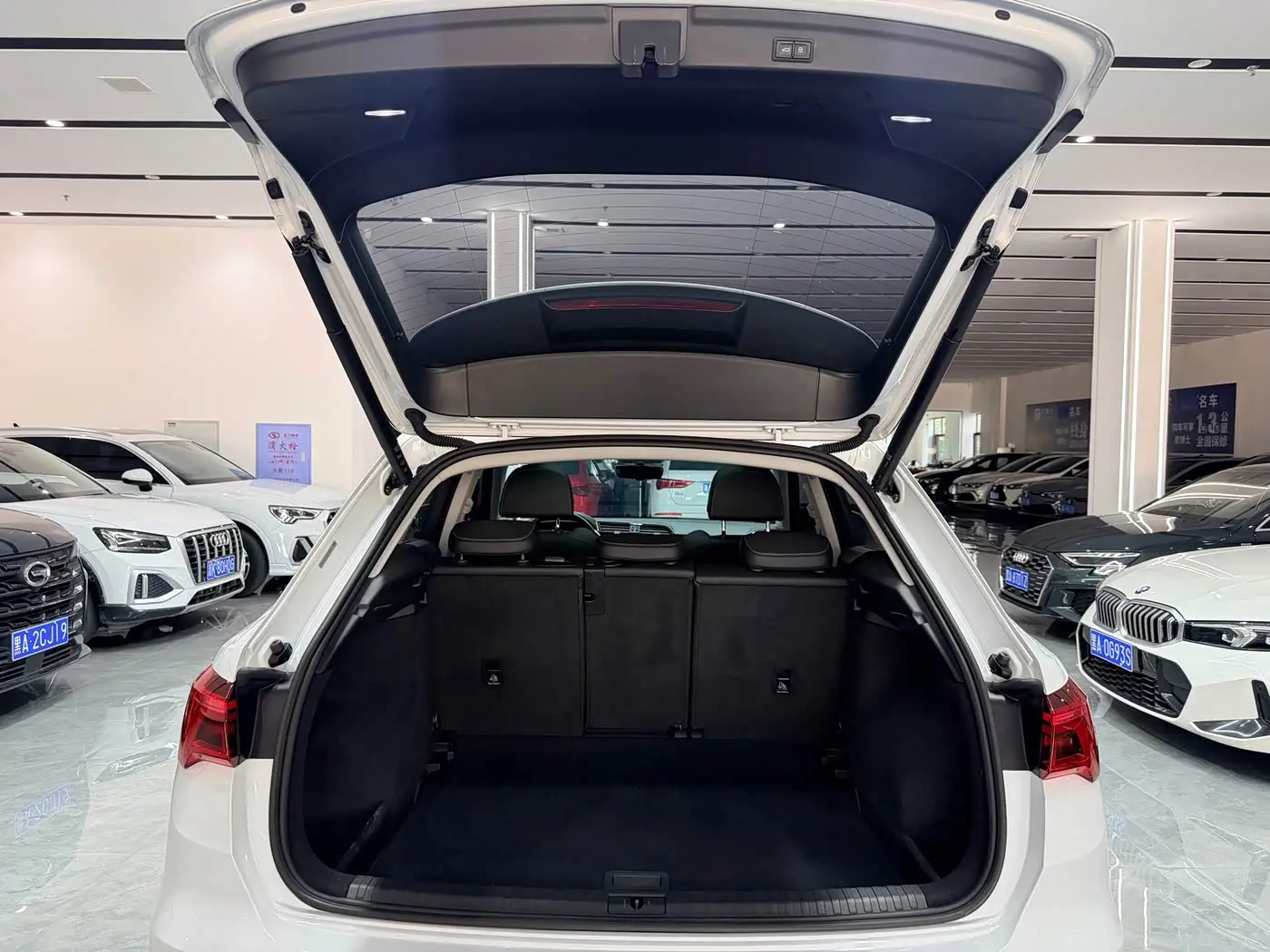 Audi Q3 2022 — Photo 10/20