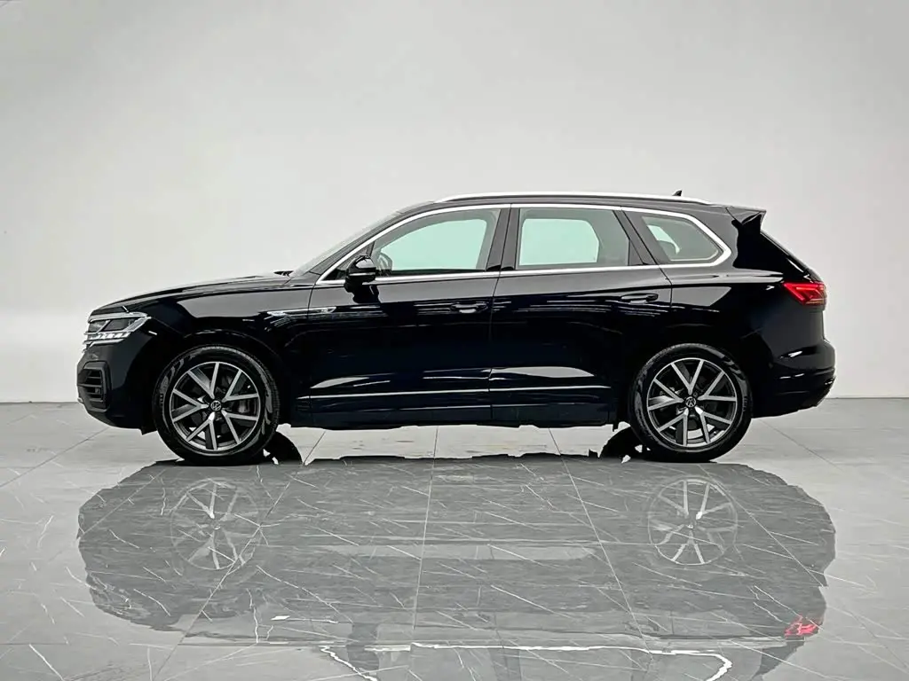 Volkswagen Touareg 2022 — Photo 3/20
