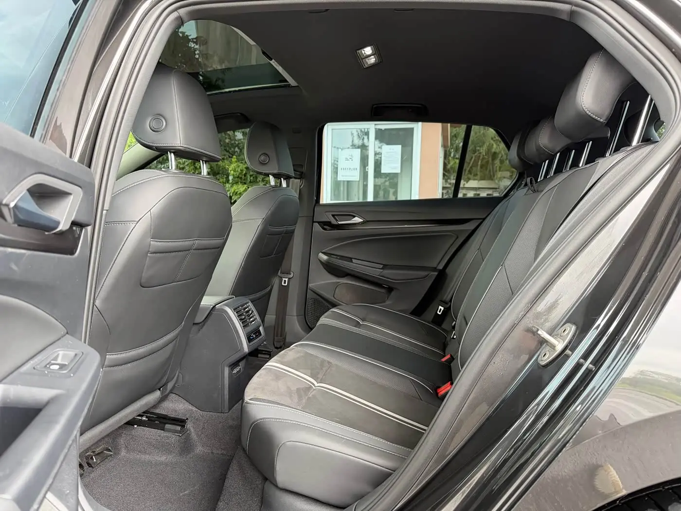Volkswagen Golf 2021 — Photo 11/20