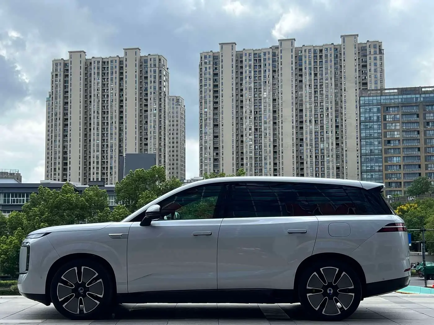 Denza N8L 2025 — Photo 7/14