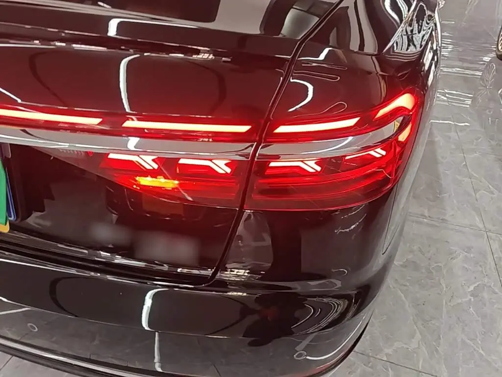 Audi A8 2024 — Photo 8/20