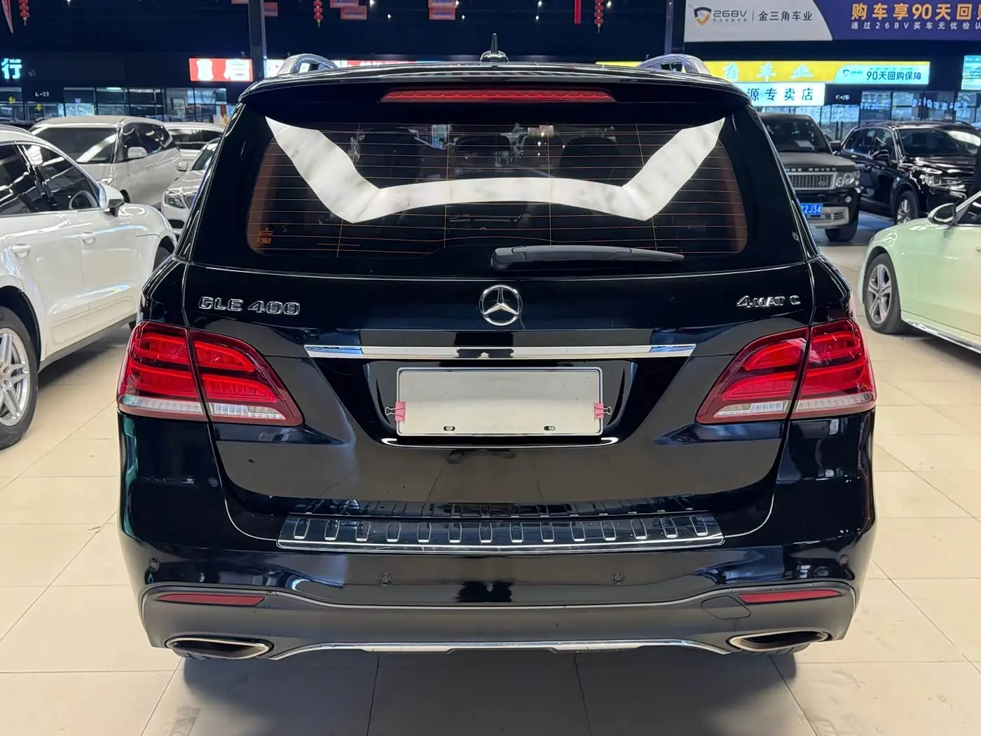 Mercedes-Benz GLE 2017 — Photo 14/20