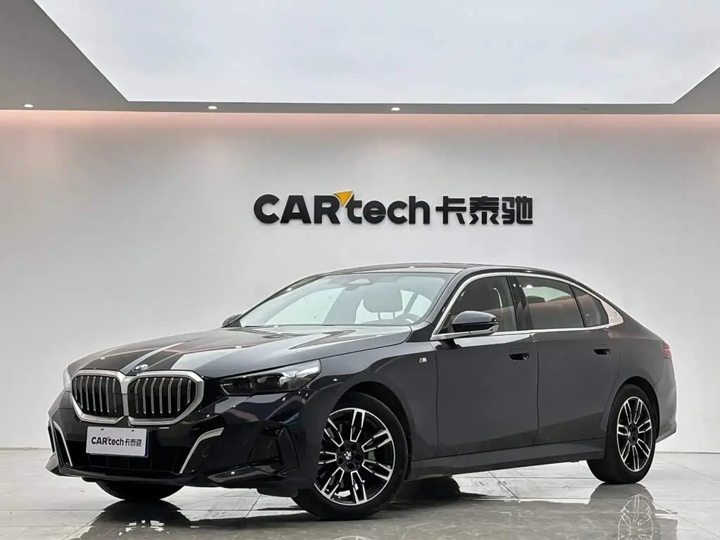 BMW 5 Series 2025 — Şəkil 1/16