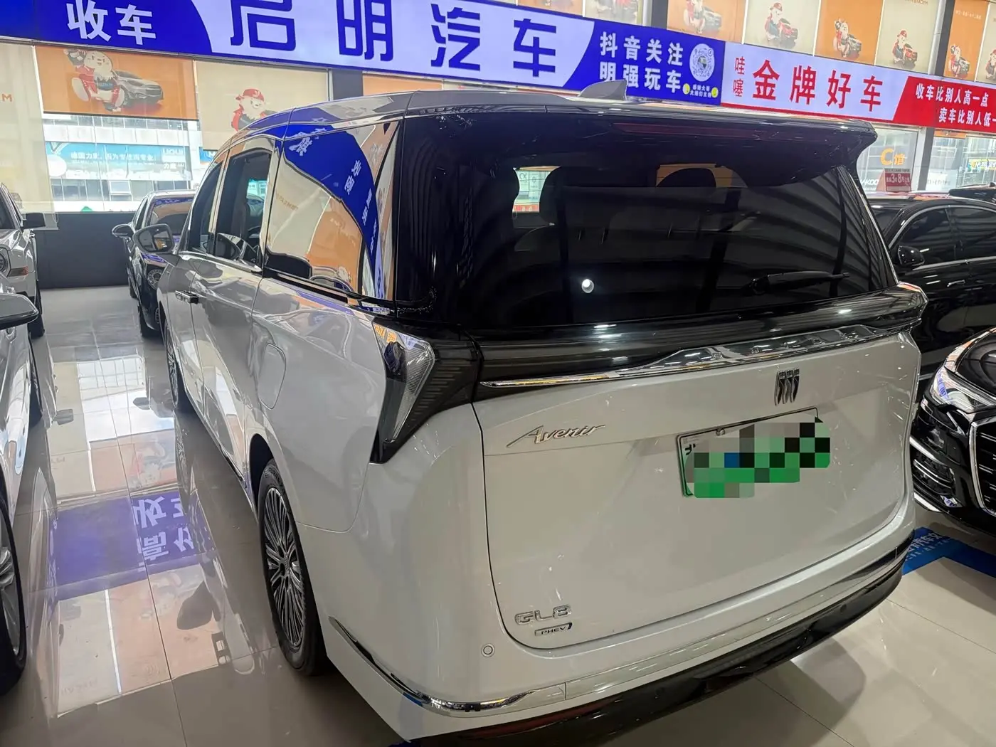 Buick GL8 New Energy 2024 — Photo 6/6