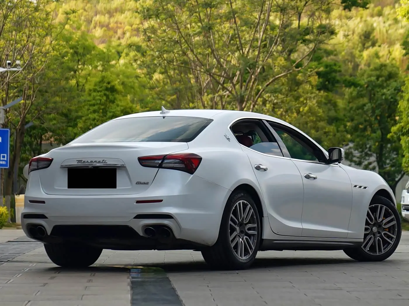 Maserati Ghibli 2016 — Photo 3/10