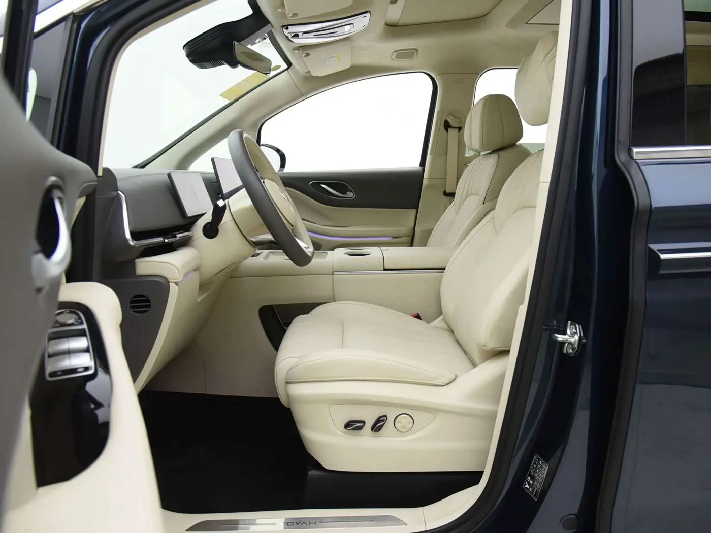Voyah Auto Voyah Dreamer 2025 — Photo 11/20