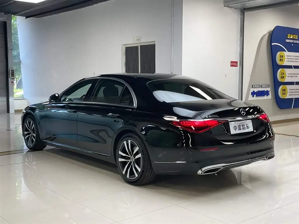 Mercedes-Benz S-Class 2023 — Photo 5/20