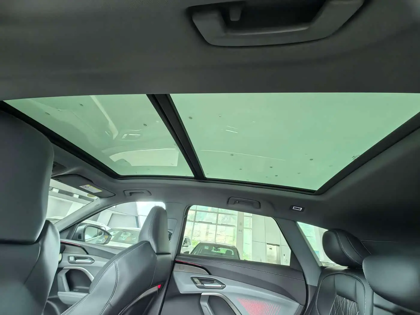 Audi Q5L 2026 — Şəkil 11/20