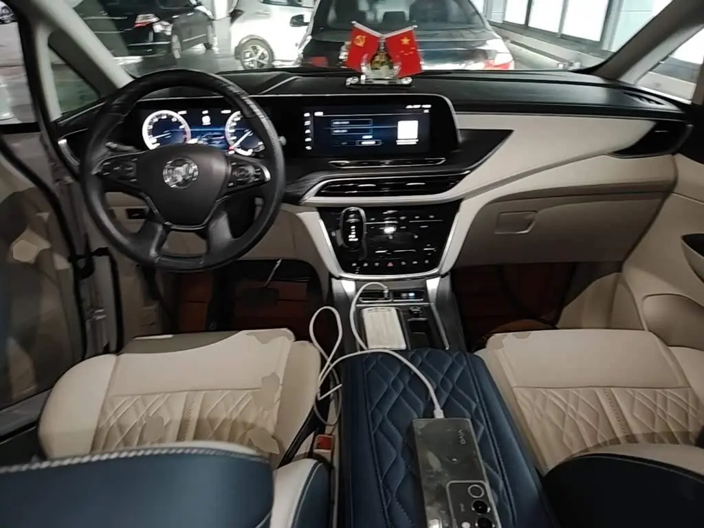 Buick GL8 2021 — Şəkil 10/20
