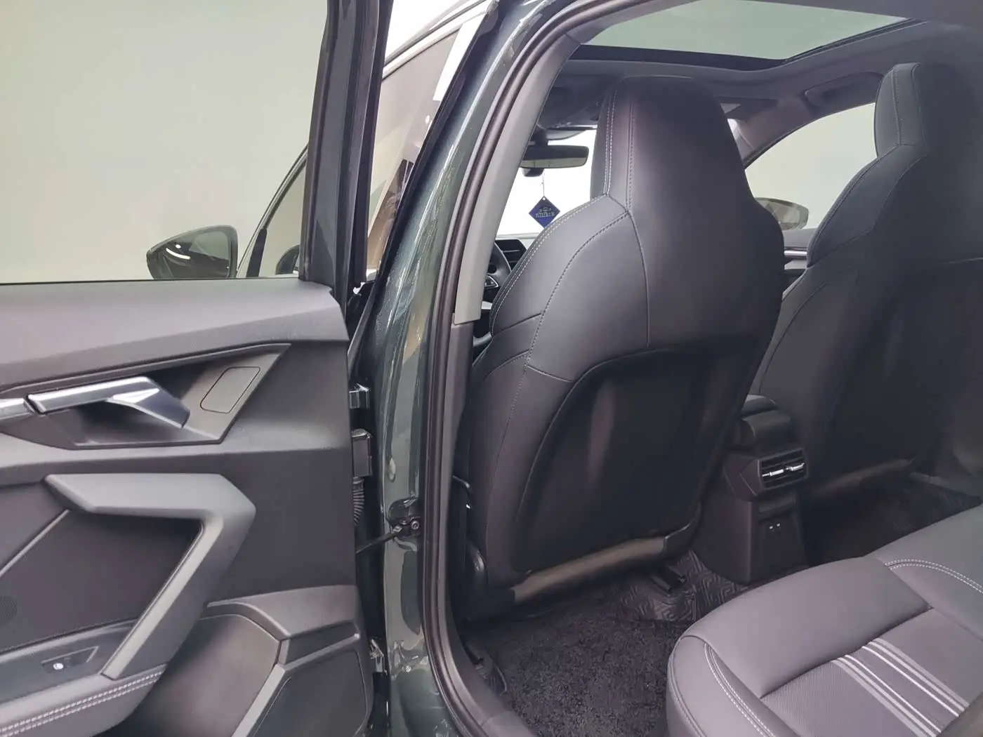 Audi A3 2022 — Photo 9/18