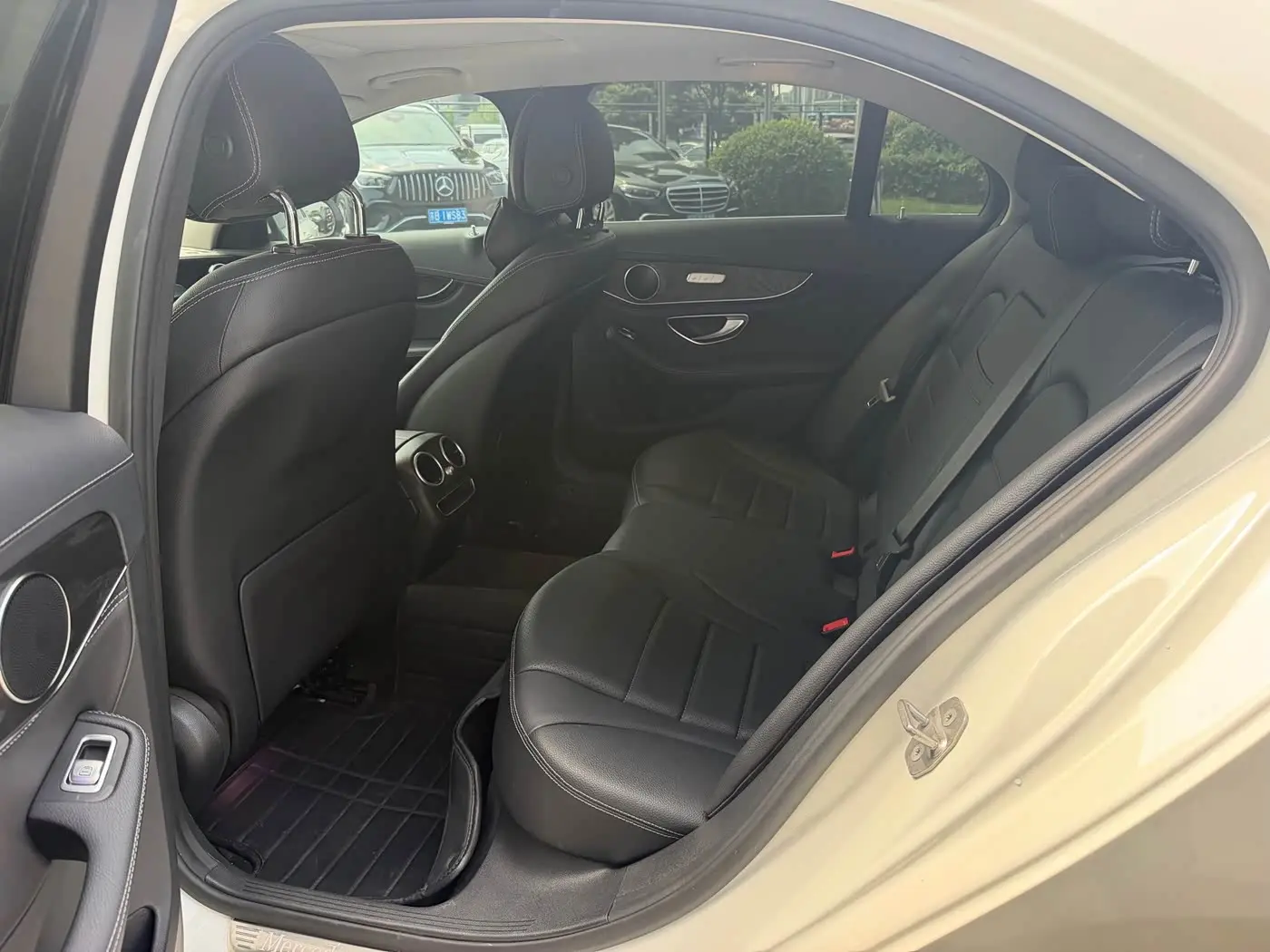 Mercedes-Benz C-Class 2020 — Photo 10/20