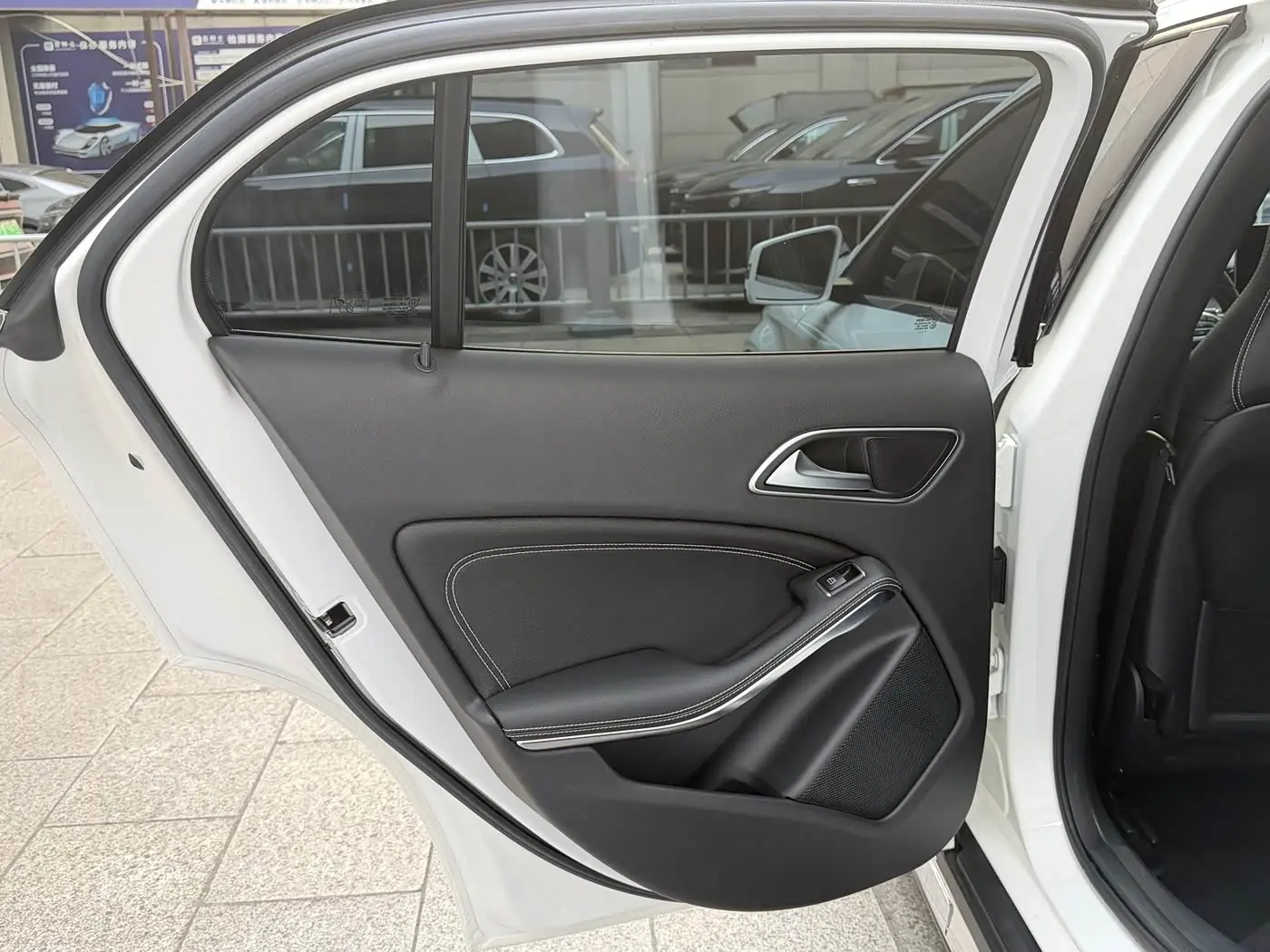 Mercedes-Benz GLA 2019 — Фото 9/20