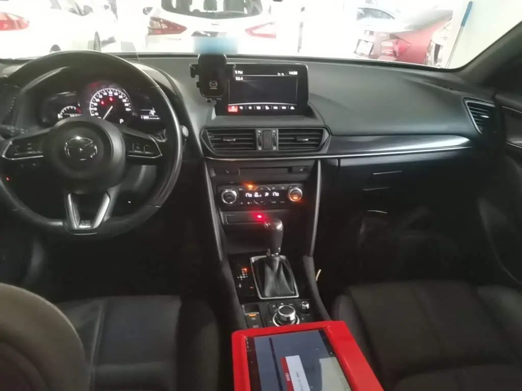 Mazda CX-4 2021 — Photo 10/20