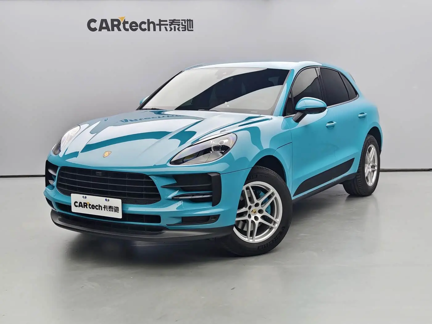 Porsche Macan 2021 — Photo 1/12