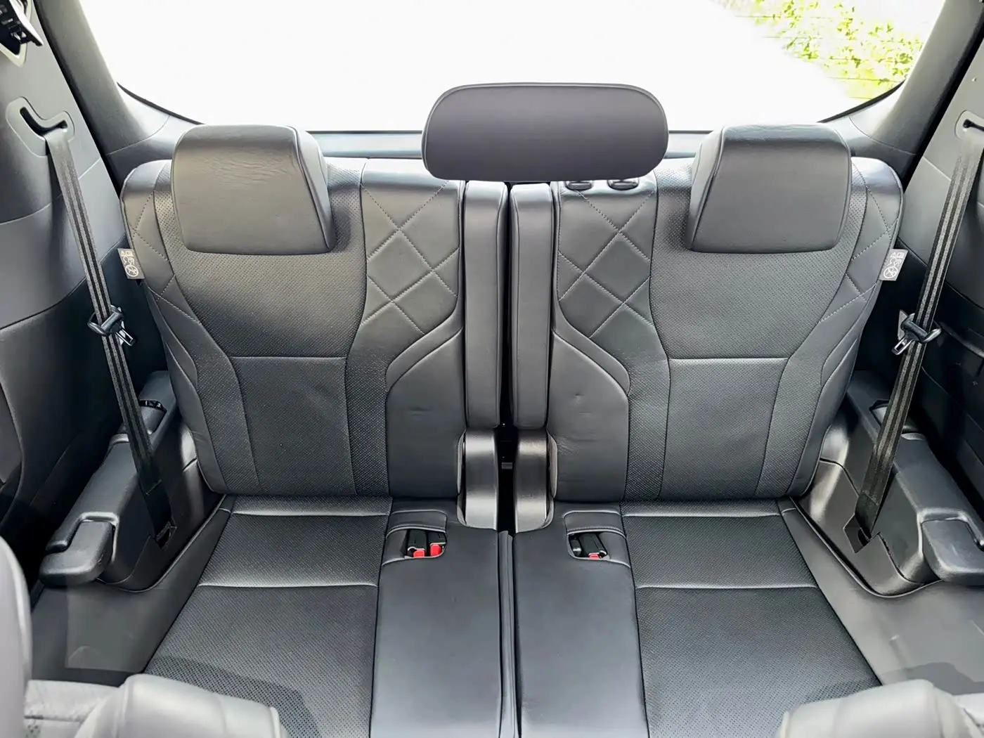 Toyota Vellfire 2023 — Photo 11/16
