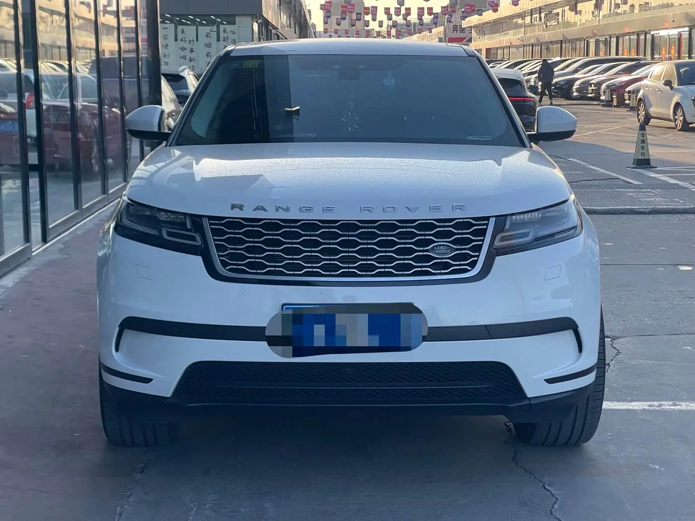 Land Rover Range Rover Velar 2018 — Photo 2/11