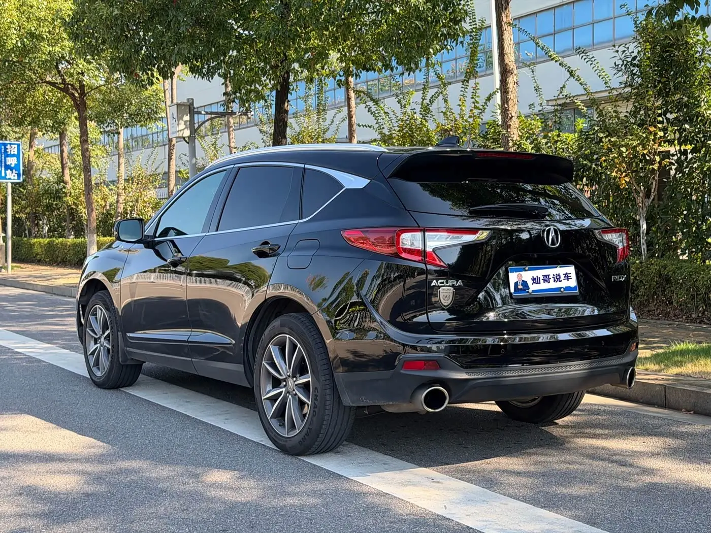Acura RDX 2019 — Фото 6/16