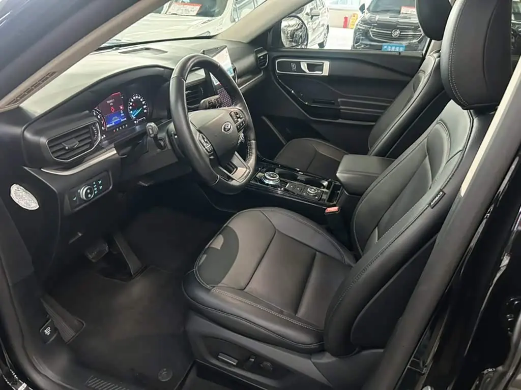 Ford Explorer 2022 — Şəkil 8/20