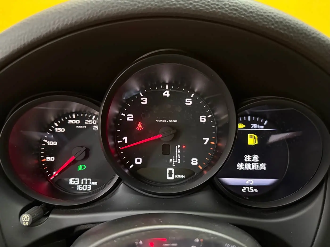 Porsche Macan 2015 — Фото 15/20